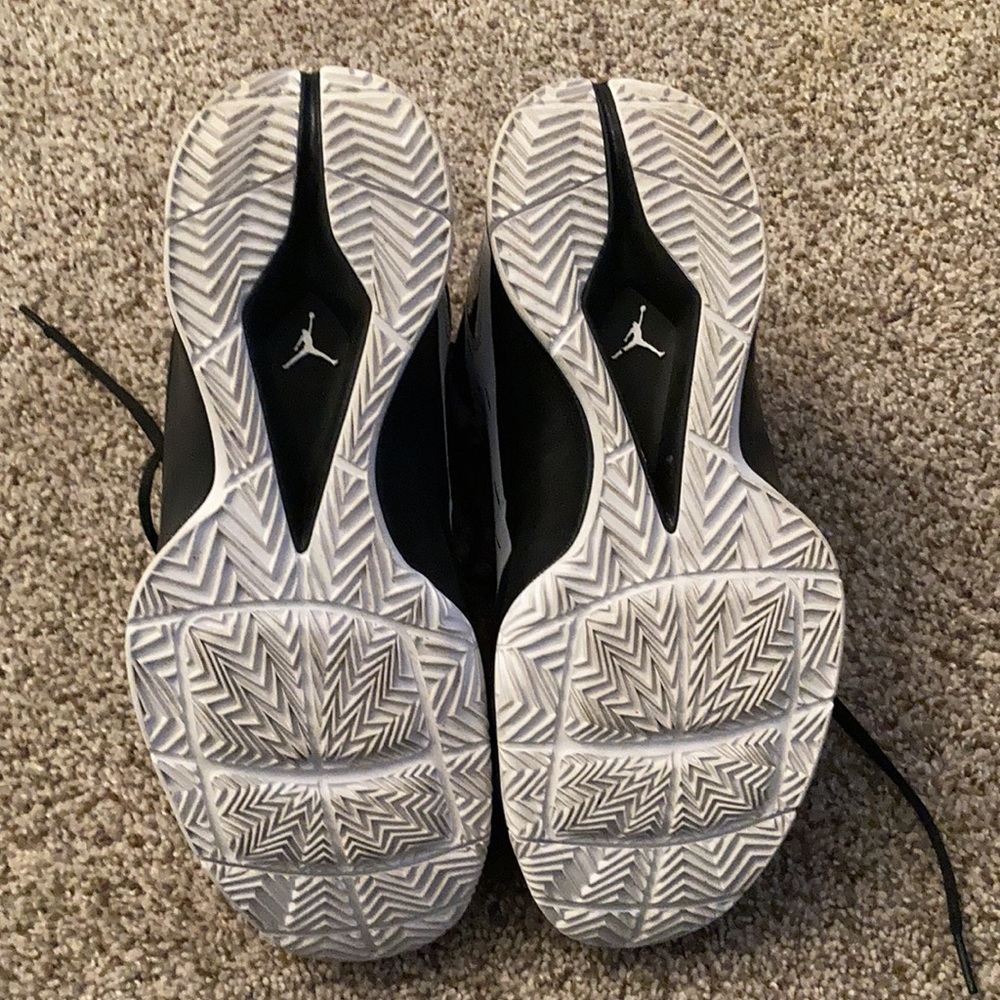 Jordan Shoes - Picture 6 of 6